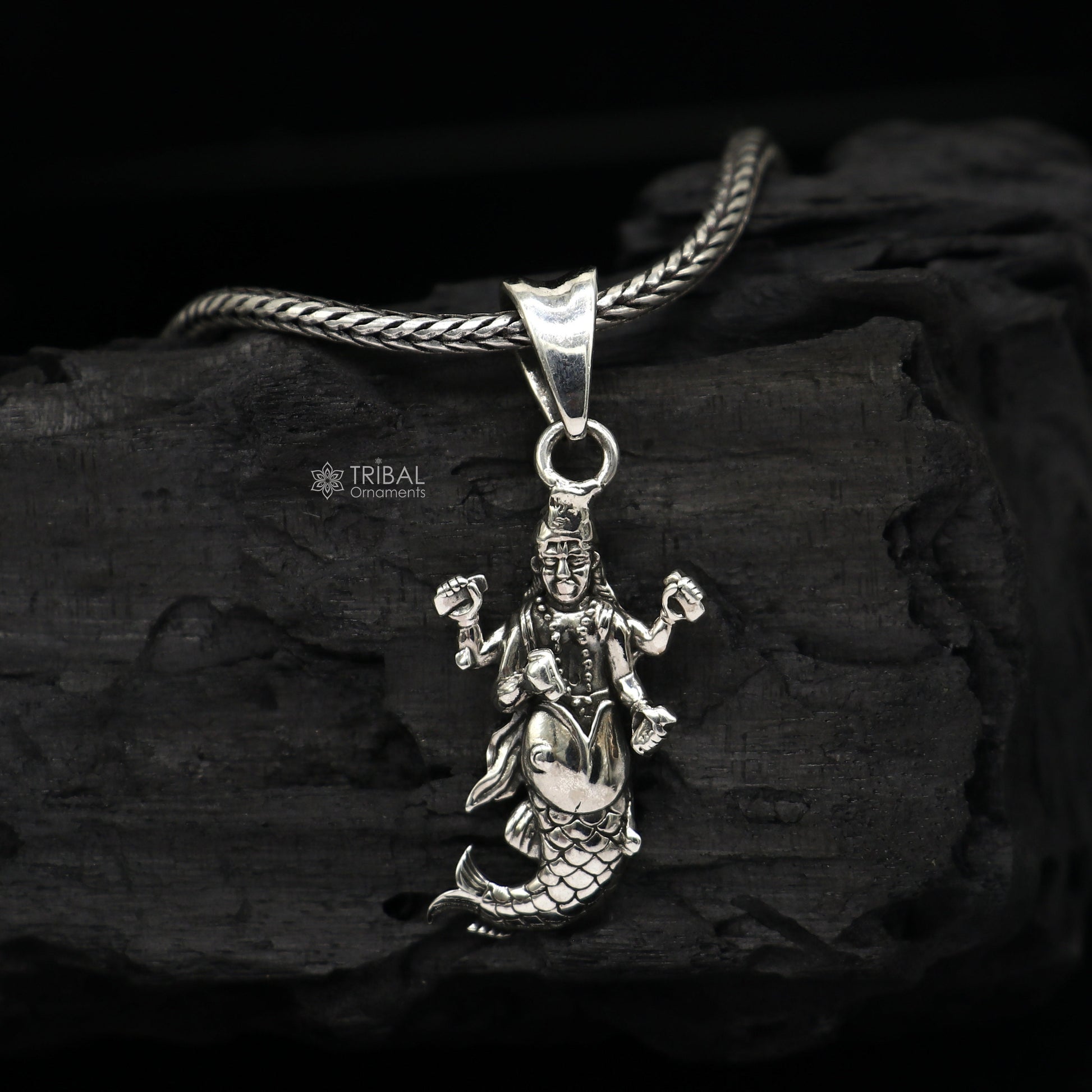 925 sterling silver handmade Hindu idol God Vishnu pendant, amazing divine lord Narayanan pendant unisex gifting jewelry NSP684 - TRIBAL ORNAMENTS