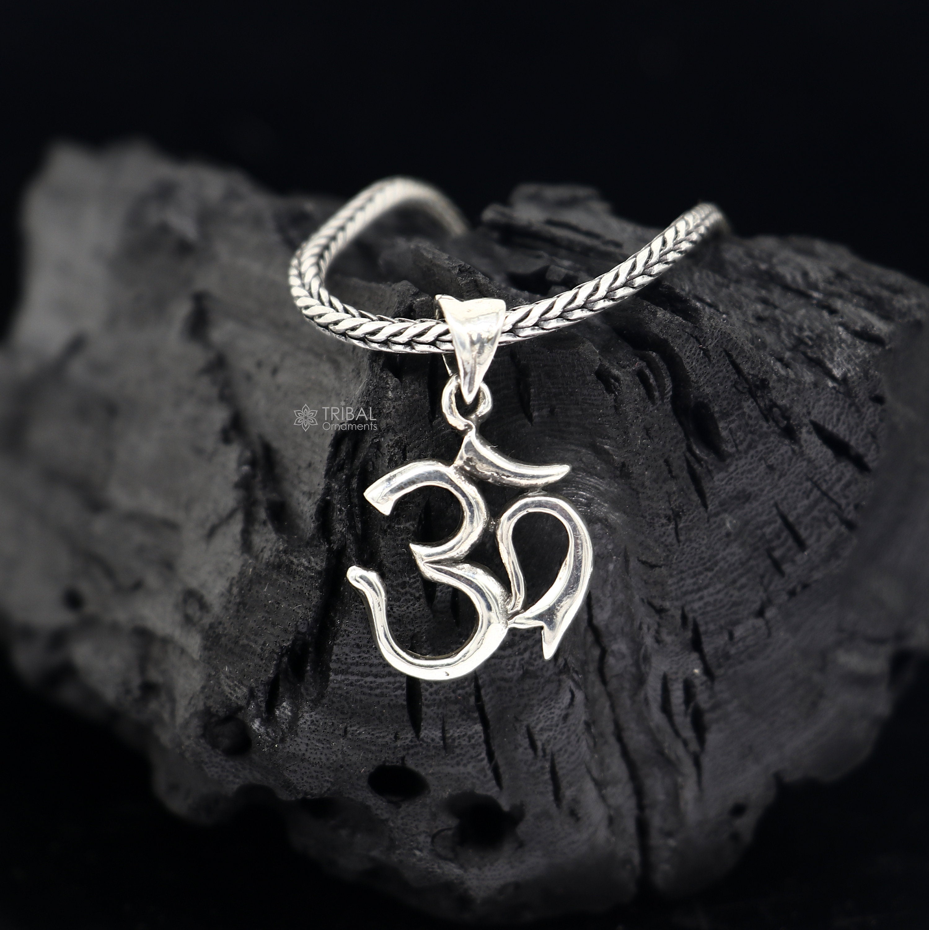 Silver om clearance pendant