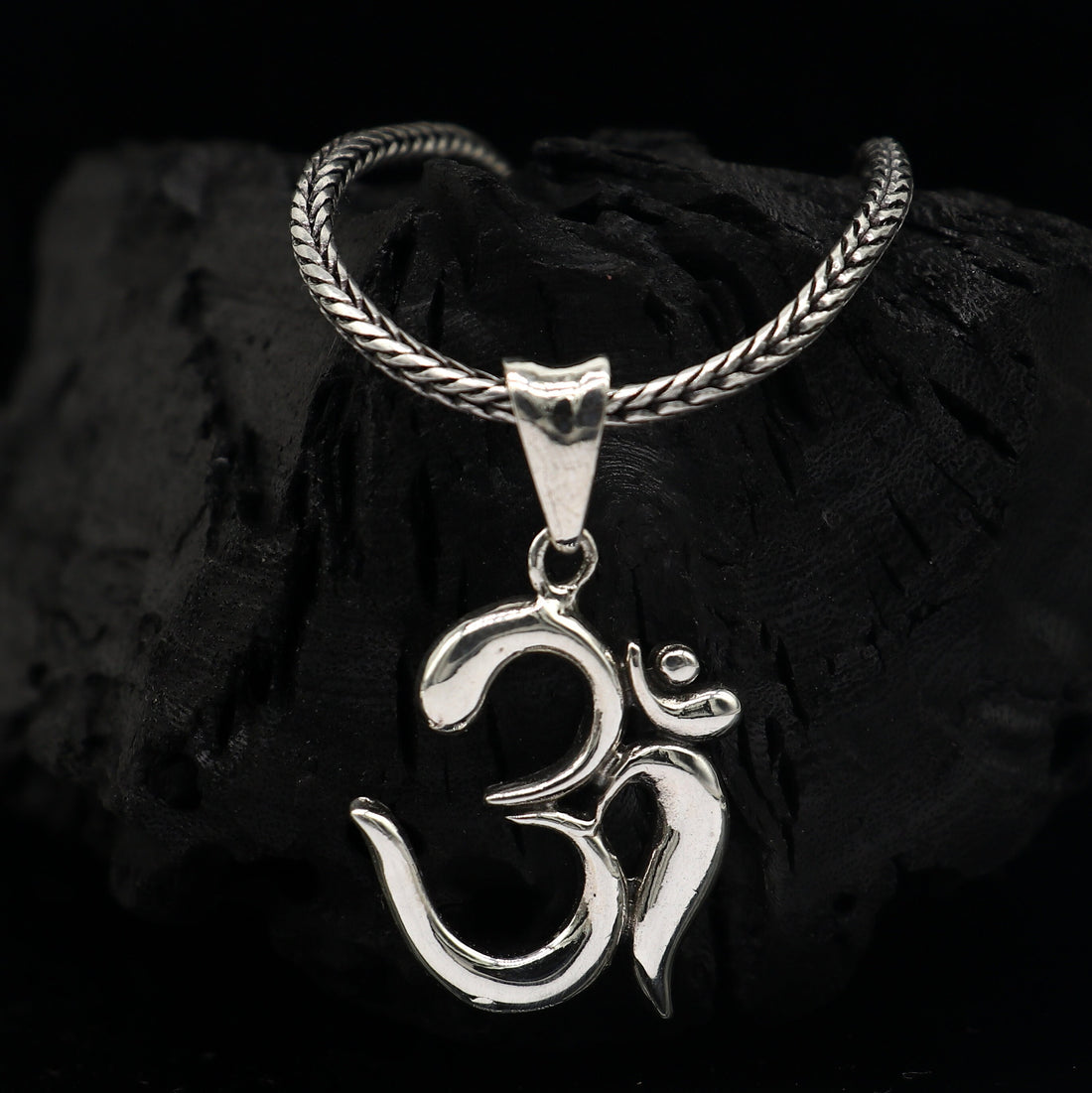 925 sterling silver handmade Divine 'Aum' OM pendant, amazing stylish good luck pendant exclusive jewelry tribal jewelry NSP682 - TRIBAL ORNAMENTS