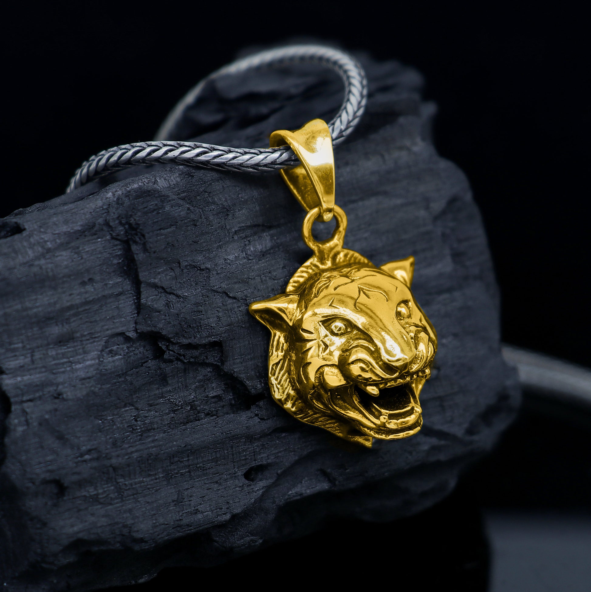 925 sterling silver LION FACE pendant symbolizes qualities associated with lions, such as courage, strength, and leadership nsp707 - TRIBAL ORNAMENTS