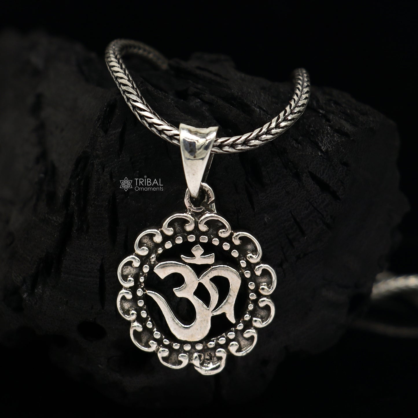 925 pure silver divine mantra AUM OR OM pendant best gifting pendant, wheat chain necklace locket best delicate unisex  jewelry nsp740 - TRIBAL ORNAMENTS