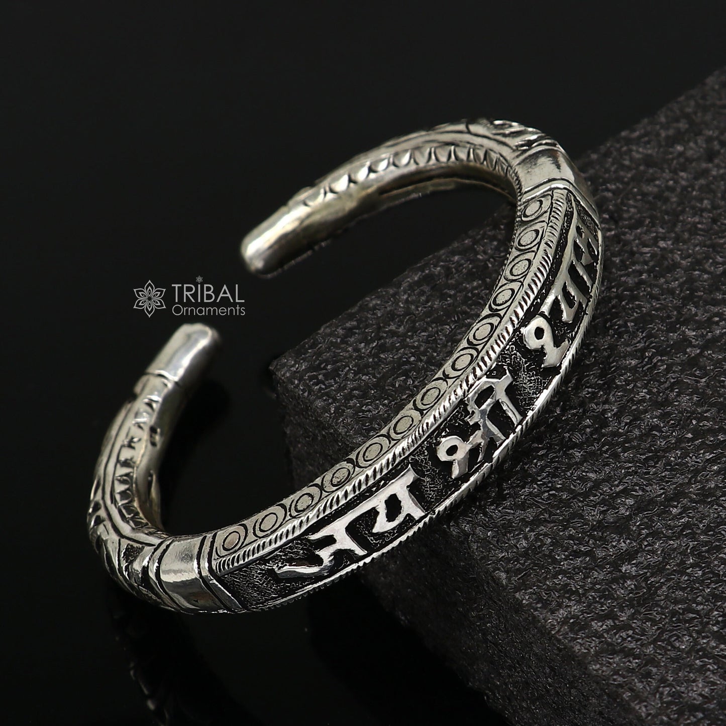 Divine kada lord krishna "jai shri shyam" matra handmade 925 sterling silver kada, best unisex bangle kada jewelry from india nsk712 - TRIBAL ORNAMENTS