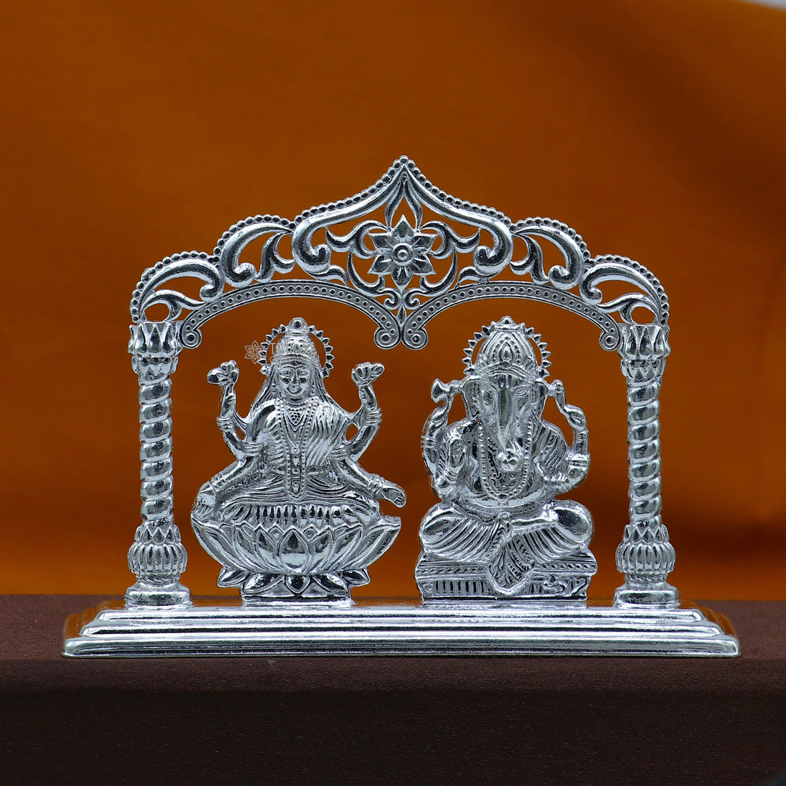 3.5" 925 Sterling silver handmade gorgeous Hindu idols Lakshmi and Ganesha statue, puja article figurine, home décor Diwali puja gift art661 - TRIBAL ORNAMENTS