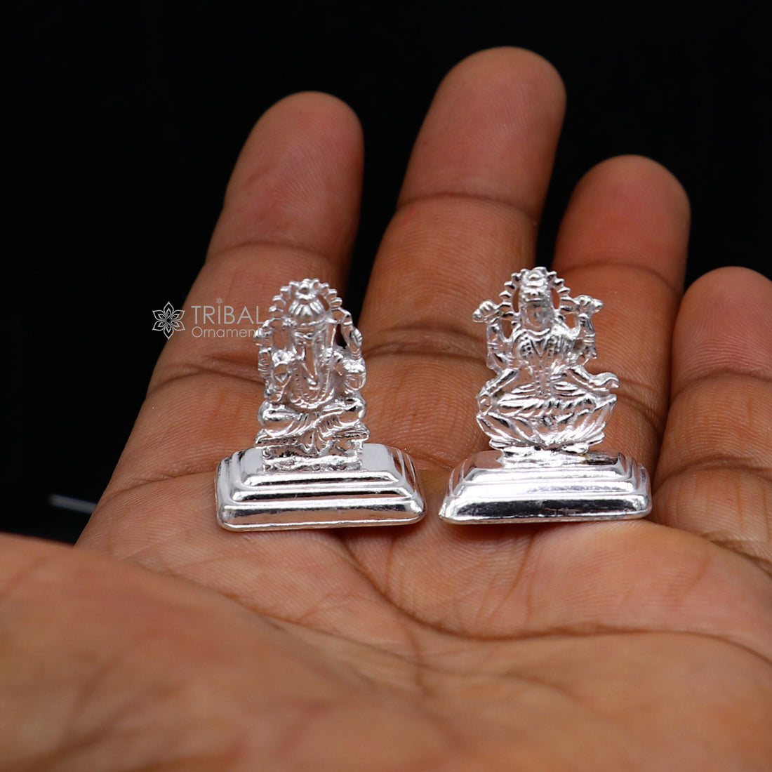 1" 925 Sterling silver handmade gorgeous Hindu idols Lakshmi and Ganesha statue, puja article figurine, home décor Diwali puja gift art663 - TRIBAL ORNAMENTS