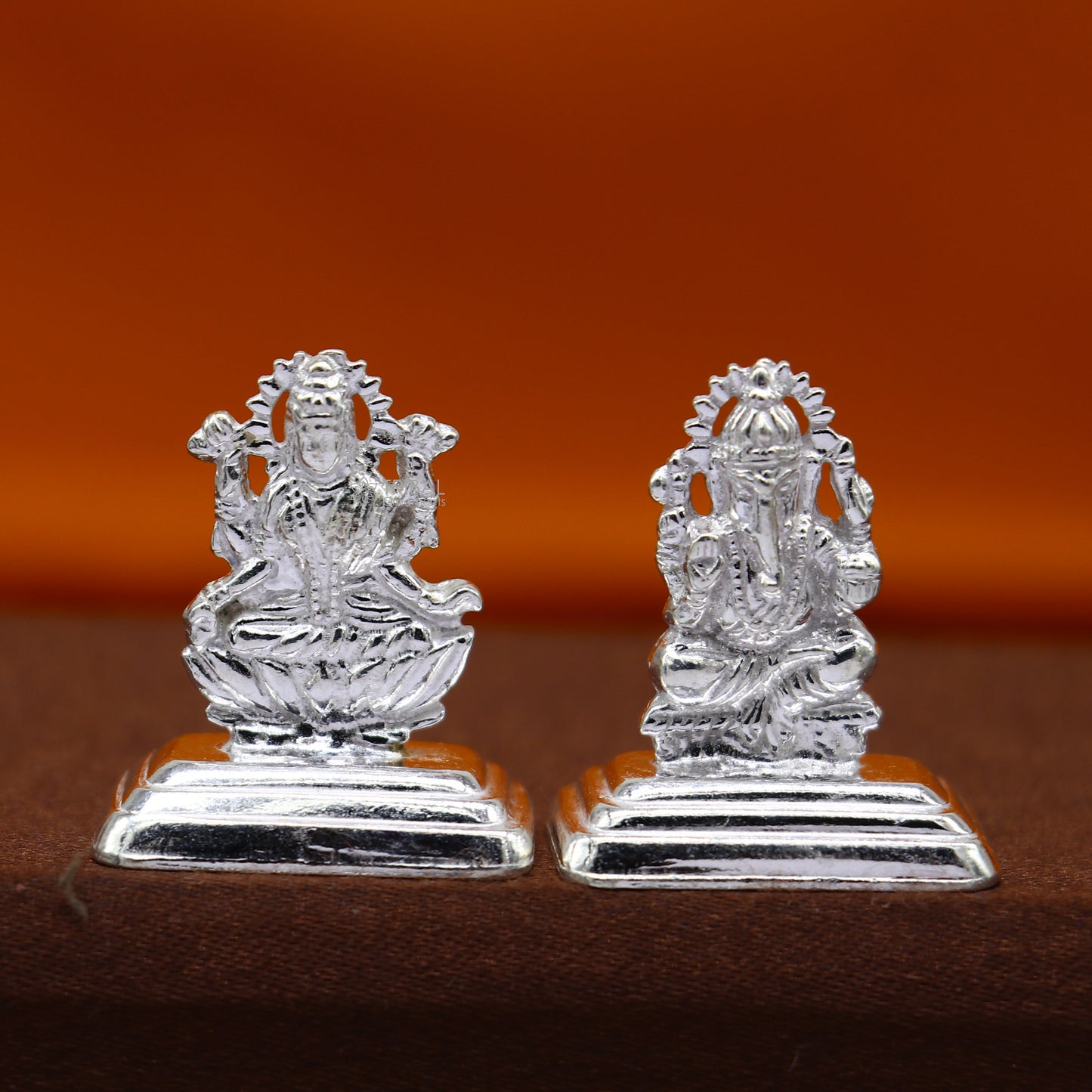 1" 925 Sterling silver handmade gorgeous Hindu idols Lakshmi and Ganesha statue, puja article figurine, home décor Diwali puja gift art663 - TRIBAL ORNAMENTS