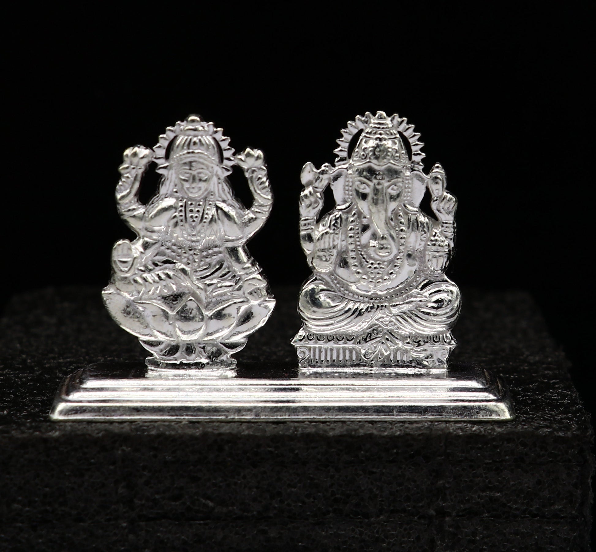 1.6" 925 Sterling silver handmade gorgeous Hindu idols Lakshmi and Ganesha statue, puja article figurine, home décor Diwali puja gift art666 - TRIBAL ORNAMENTS