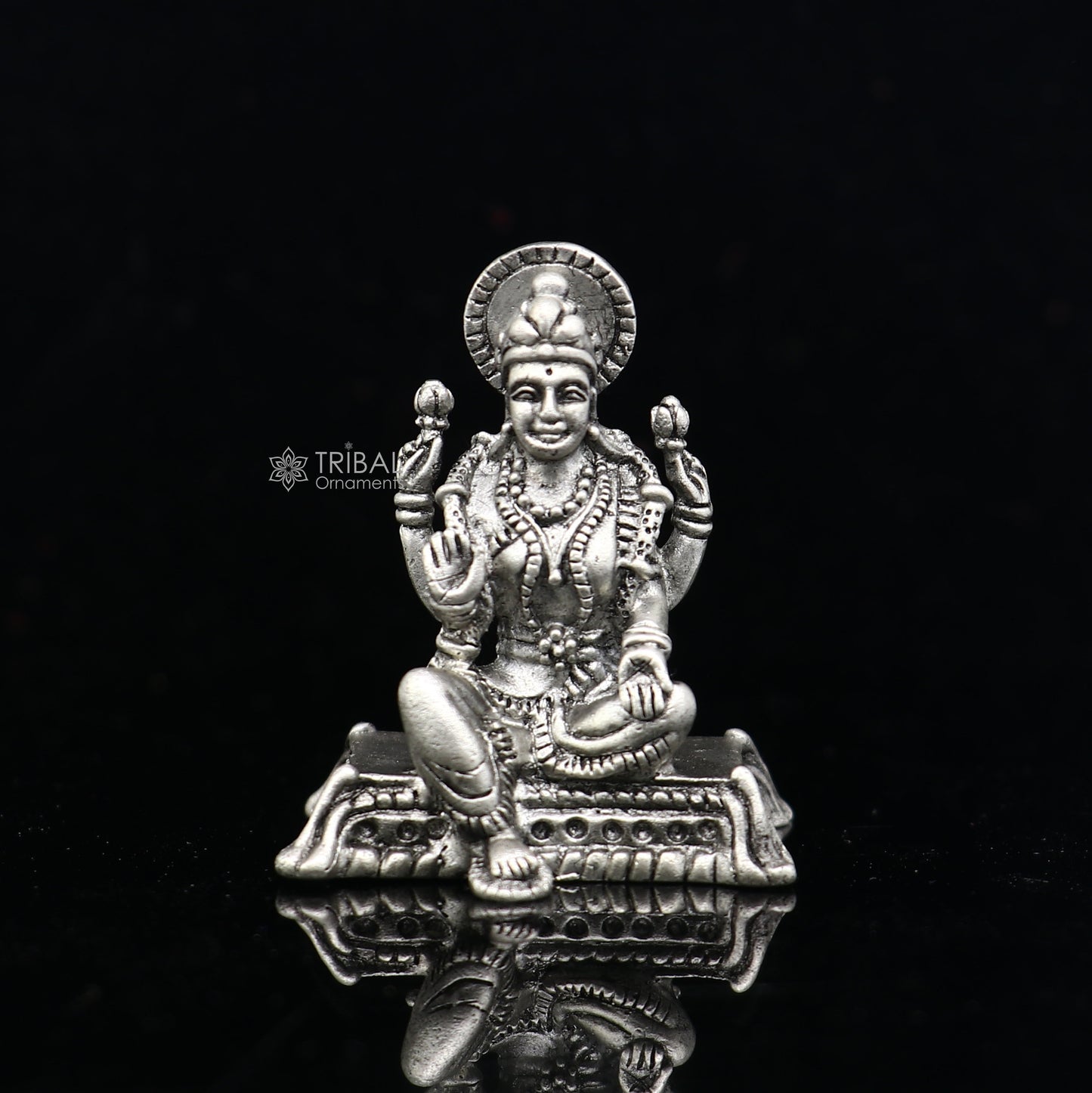 925 silver Goddess Lakshmi Divine statue figurine for puja,best way for Diwali festival puja or worshipping for wealth and prosperity art741 - TRIBAL ORNAMENTS