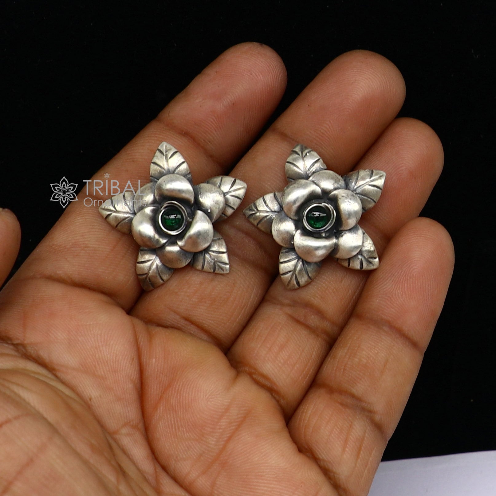 925 sterling silver handmade floral design Stud earring with green stone fancy girl's earring brides jewelry from india S1253 - TRIBAL ORNAMENTS