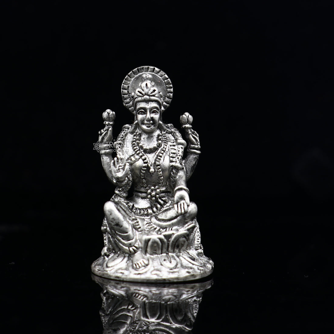 925 Silver Goddess Lakshmi Divine statue figurine for puja,best way for Diwali festival puja or worshipping for wealth and prosperity art752 - TRIBAL ORNAMENTS