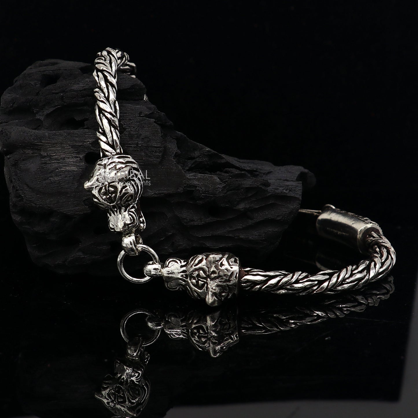 925 sterling silver Unique handmade chain solid bracelet with gorgeous lion face design antique stylish modern gifting jewelry sbr702 - TRIBAL ORNAMENTS