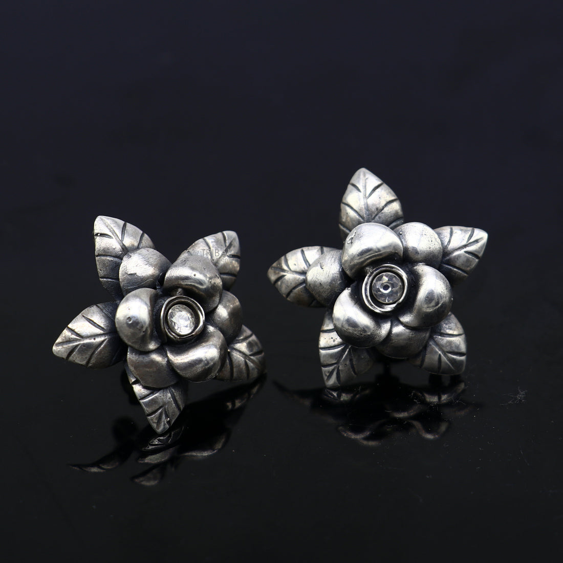 925 sterling silver handmade floral design Stud earring with single stone fancy girl's earring brides jewelry from india S1254 - TRIBAL ORNAMENTS