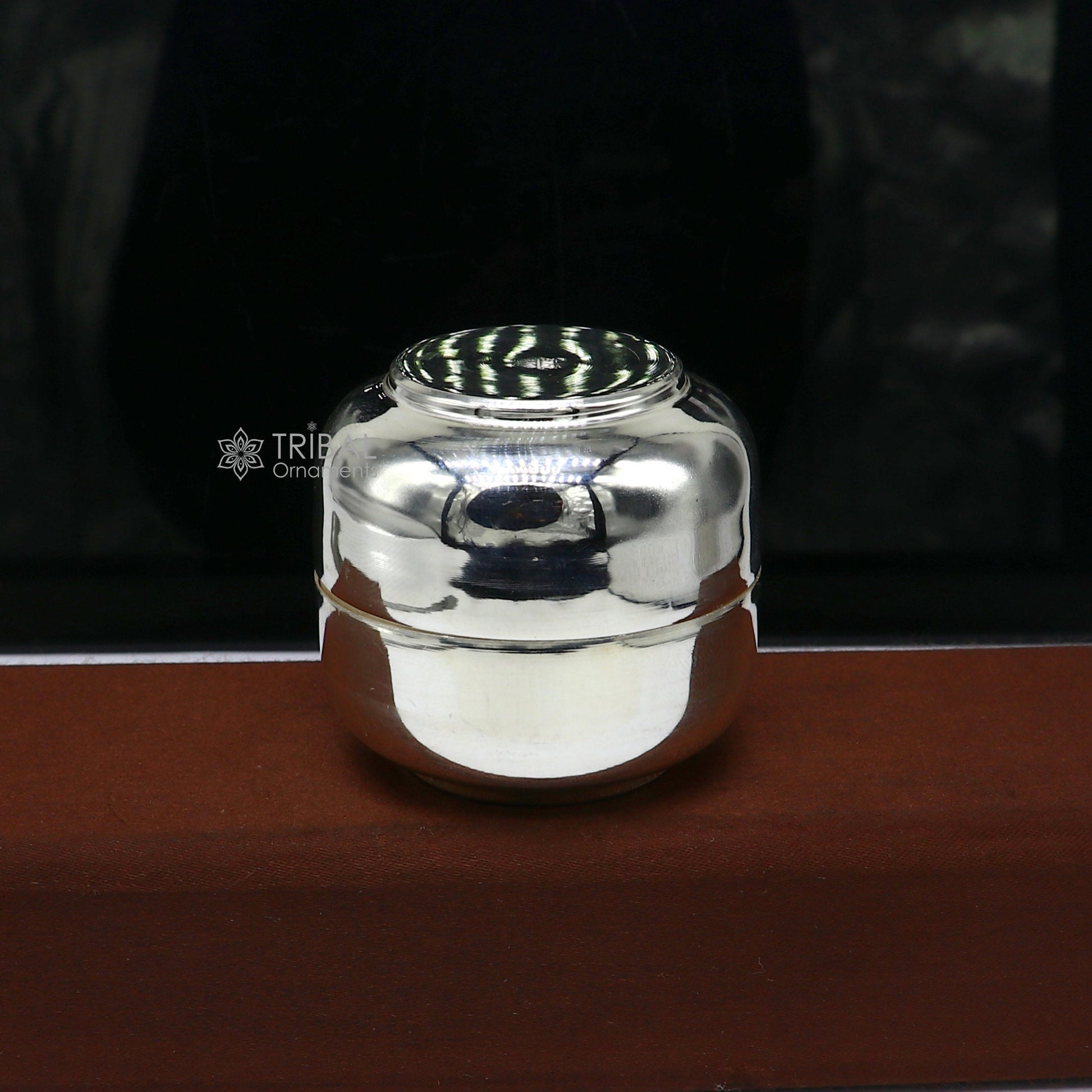 999 fine silver handmade shiny small Prasadam box, trinket box, container box, unique puja box utensils, solid silver article stb842 - TRIBAL ORNAMENTS