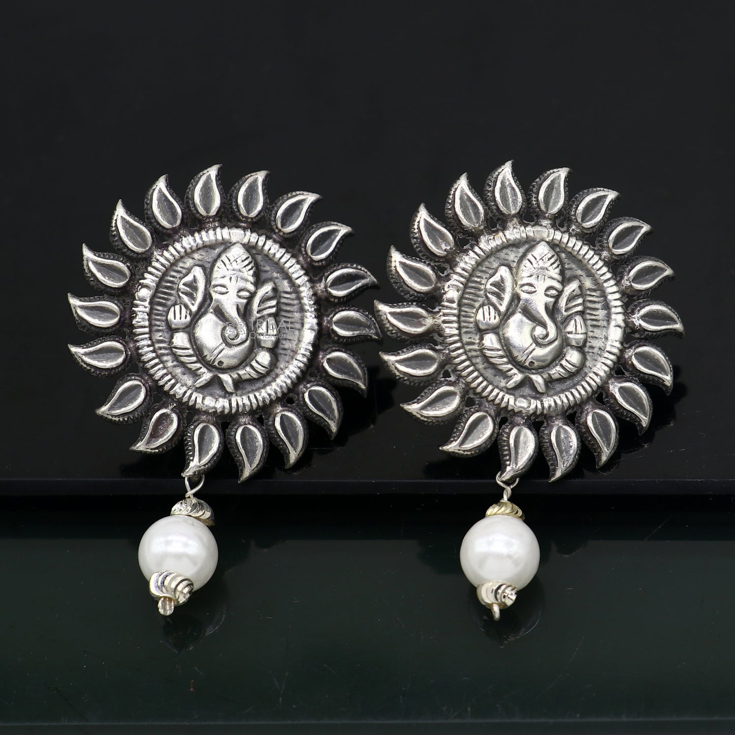 Lord Ganesha 925 sterling silver handmade stud earrings God ganesha design stud earring tribal jewelry from Rajasthan india s1296 - TRIBAL ORNAMENTS