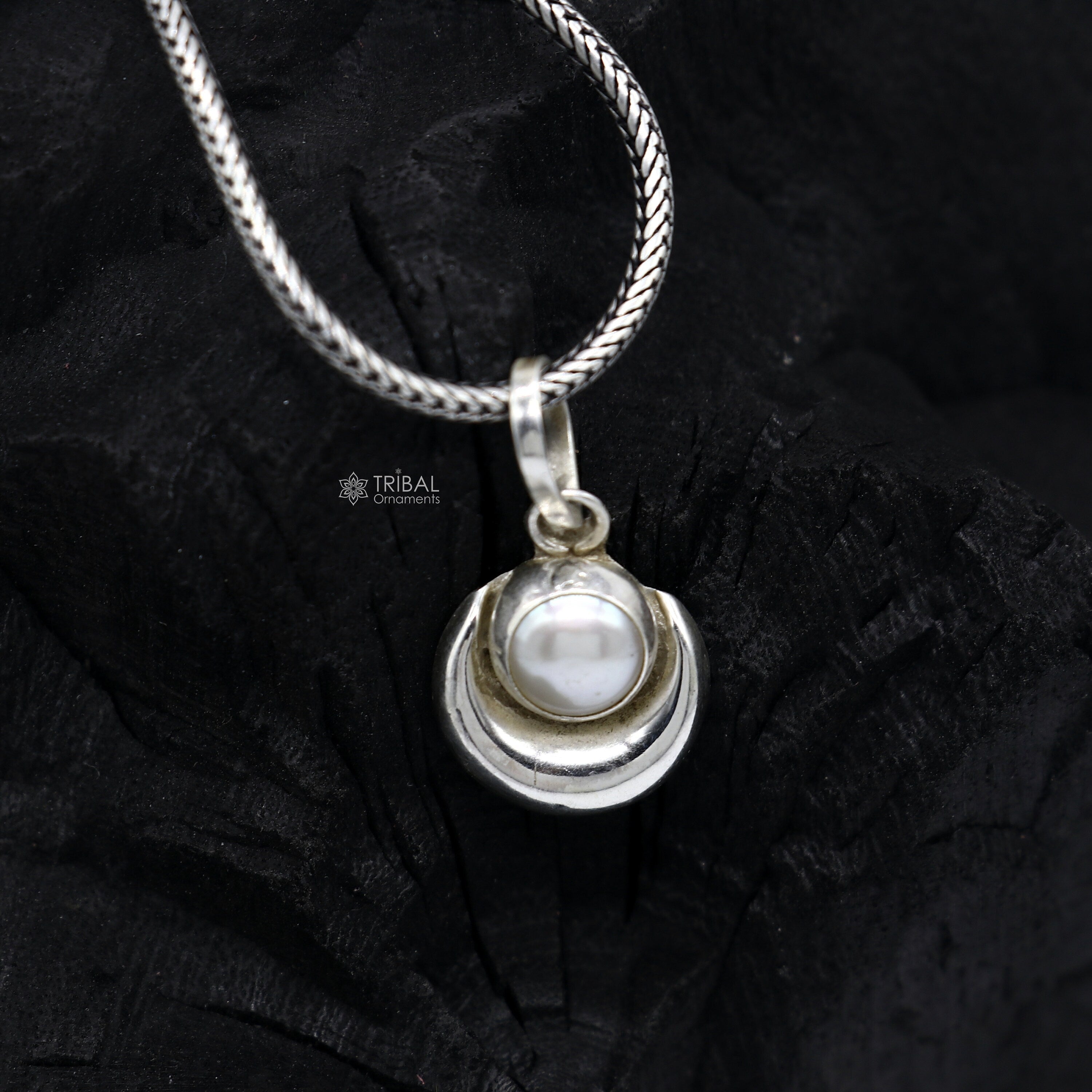 Long Multi Stone Pearl Pendant // Long Dangly Pearl hotsell Pendant // 925 Sterling Silver Setting // Long Pearl Pendant // South Sea Pearls