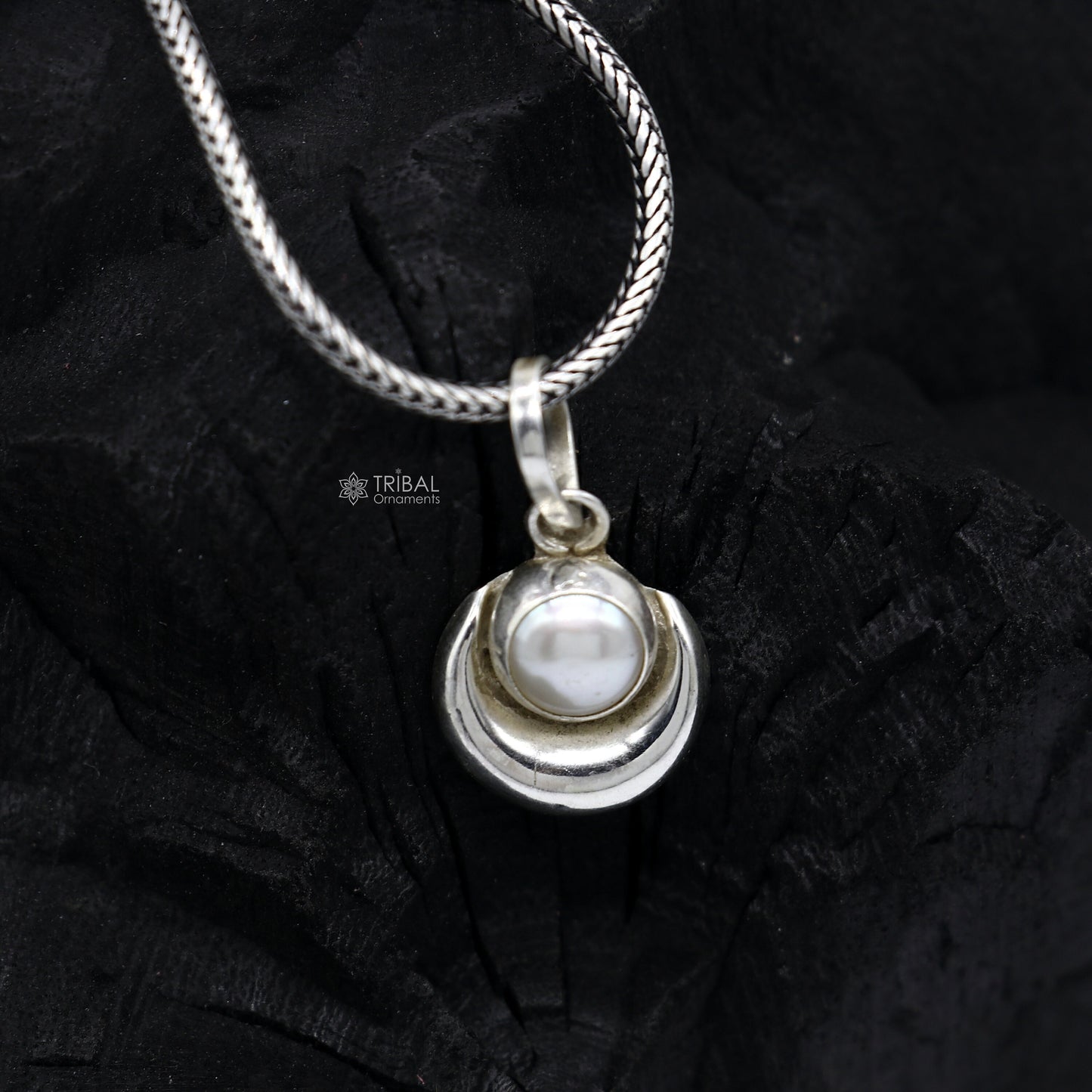 925 sterling silver handmade half moon pendant with natural pearl awesome unisex pearl moon pendant, best gifting jewelry from india nsp784 - TRIBAL ORNAMENTS