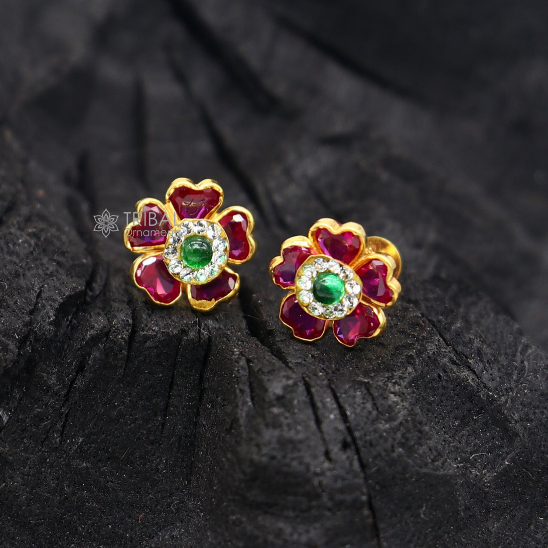 Genuine 14k yellow gold handmade fabulous red and Green Stone excellent vintage flower design stud earrings pair unisex jewelry er172 - TRIBAL ORNAMENTS