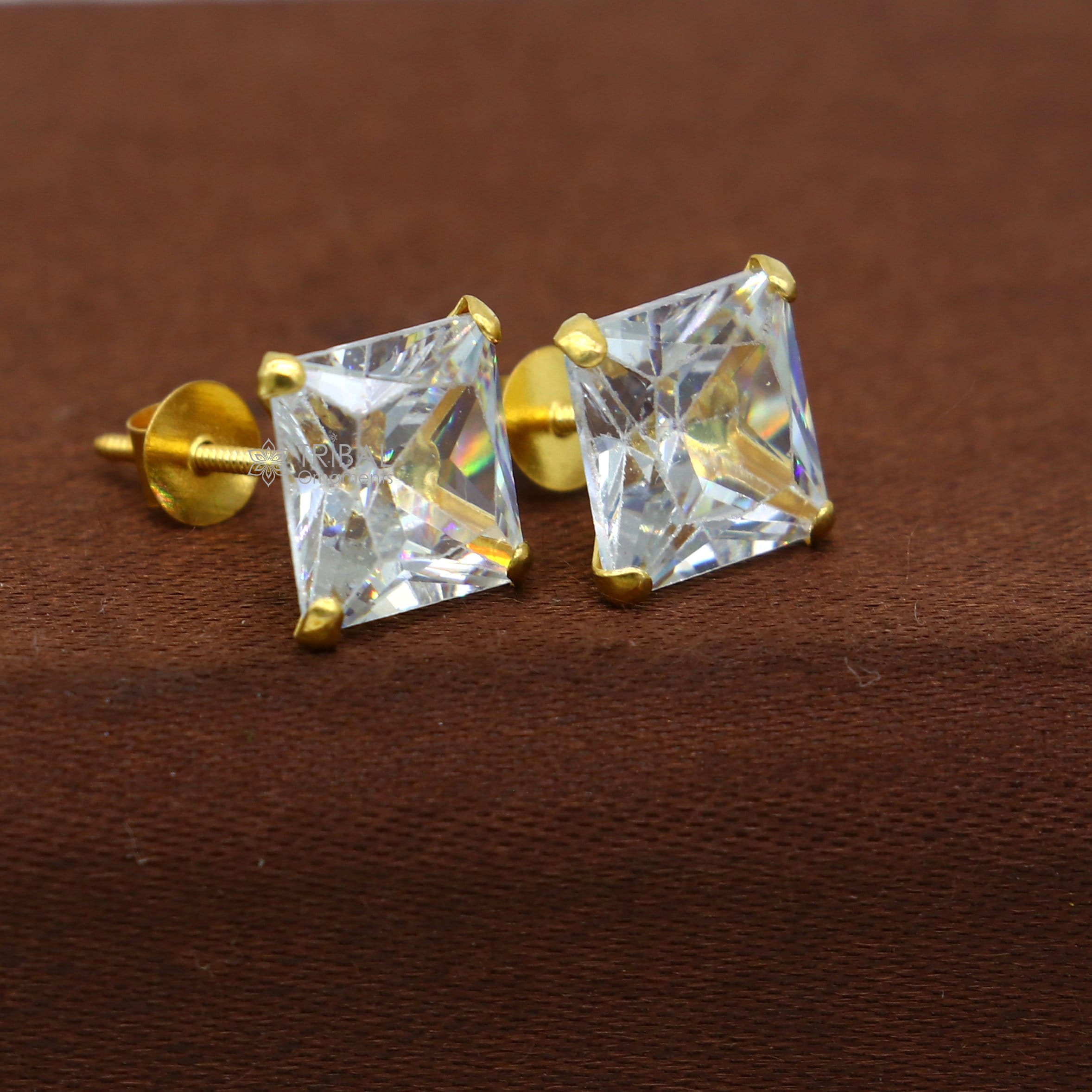 Solitaire Look Pear Shaped Single Stone Earrings – Sanvi Jewels