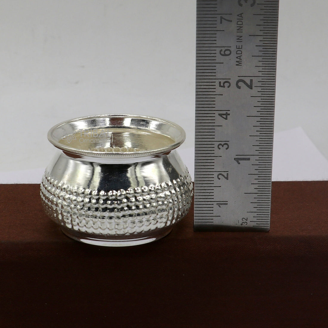 925 sterling silver handmade gorgeous small idol's Prasadam box, trinket box, container box, elegant silver article utensil su1283 - TRIBAL ORNAMENTS