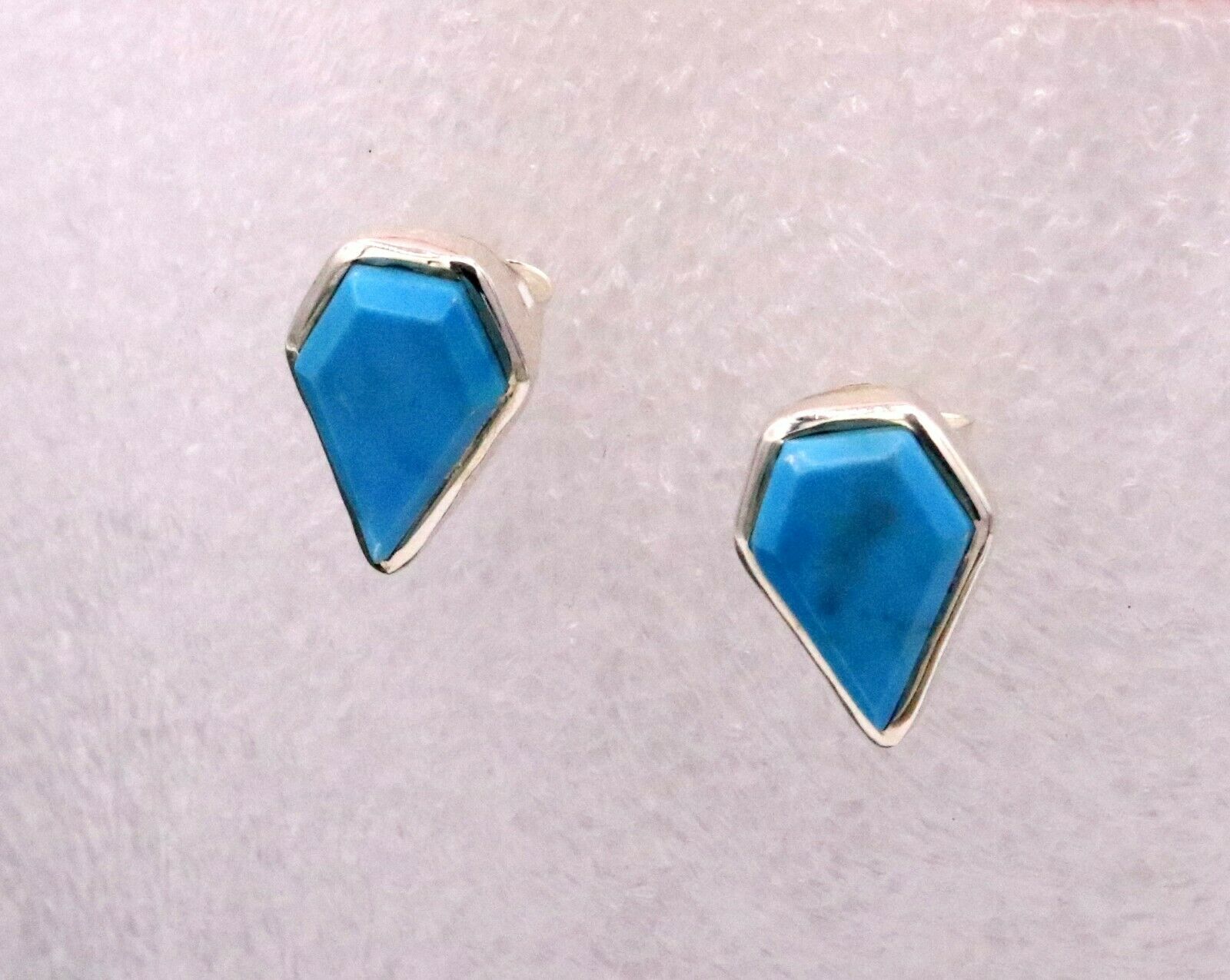 BLUE TURQUOISE STONE FABULOUS SOLID 925 SILVER STUD EARRINGS JEWELRY UNISEX S290 - TRIBAL ORNAMENTS