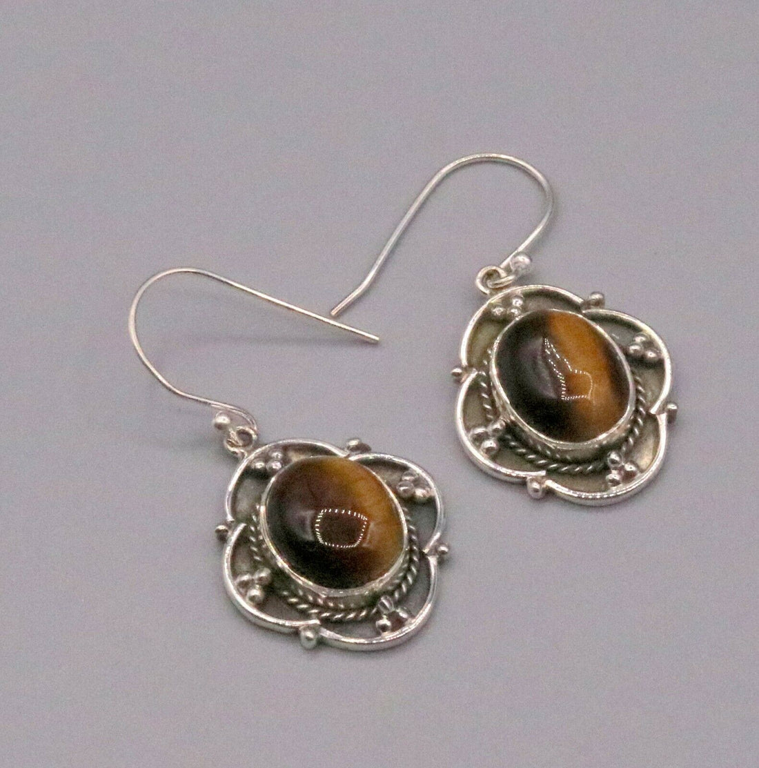 925 STERLING SILVER AMAZING TIGER'S STONE HOOPS EARRING DANGLING GIFTING S227 - TRIBAL ORNAMENTS