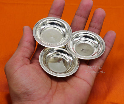925 silver handmade small plate or Tilak bowl from TRIBAL ORNAMENTS, ideal for saffron, sandal, or kumkum tilak offerings.