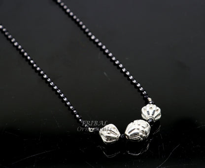 Sterling silver black beads chain necklace with vintage pendant, traditional style bridal jewelry, delicate design for girls.