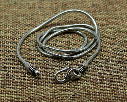 18-30 inch TRIBAL ORNAMENTS sterling silver screw chain with snake design, tribal oxidized pendant necklace, handmade jewelry.