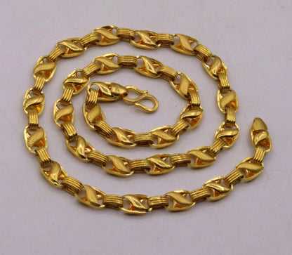 22K gold vintage handmade Lotus link chain necklace, 7.5mm unisex traditional jewelry from Rajasthan India, engraved design.