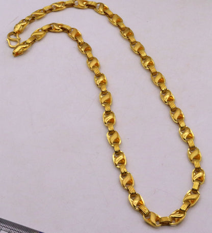 22K gold vintage handmade Lotus link chain necklace, 7.5mm unisex traditional jewelry from Rajasthan, engraved tribal ornament design.