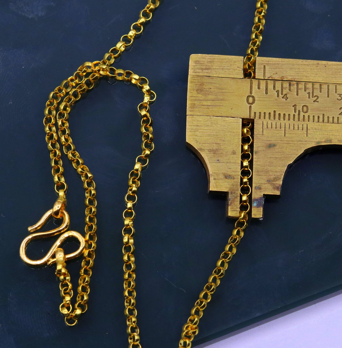 22K yellow gold handmade Rolo link chain necklace by Tribal Ornaments, solid gold with certified 916 hallmark, gift-ready jewelry.