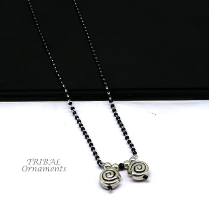 Sterling silver black beads chain necklace with South Indian vintage pendant, traditional brides Mangalsutra style.