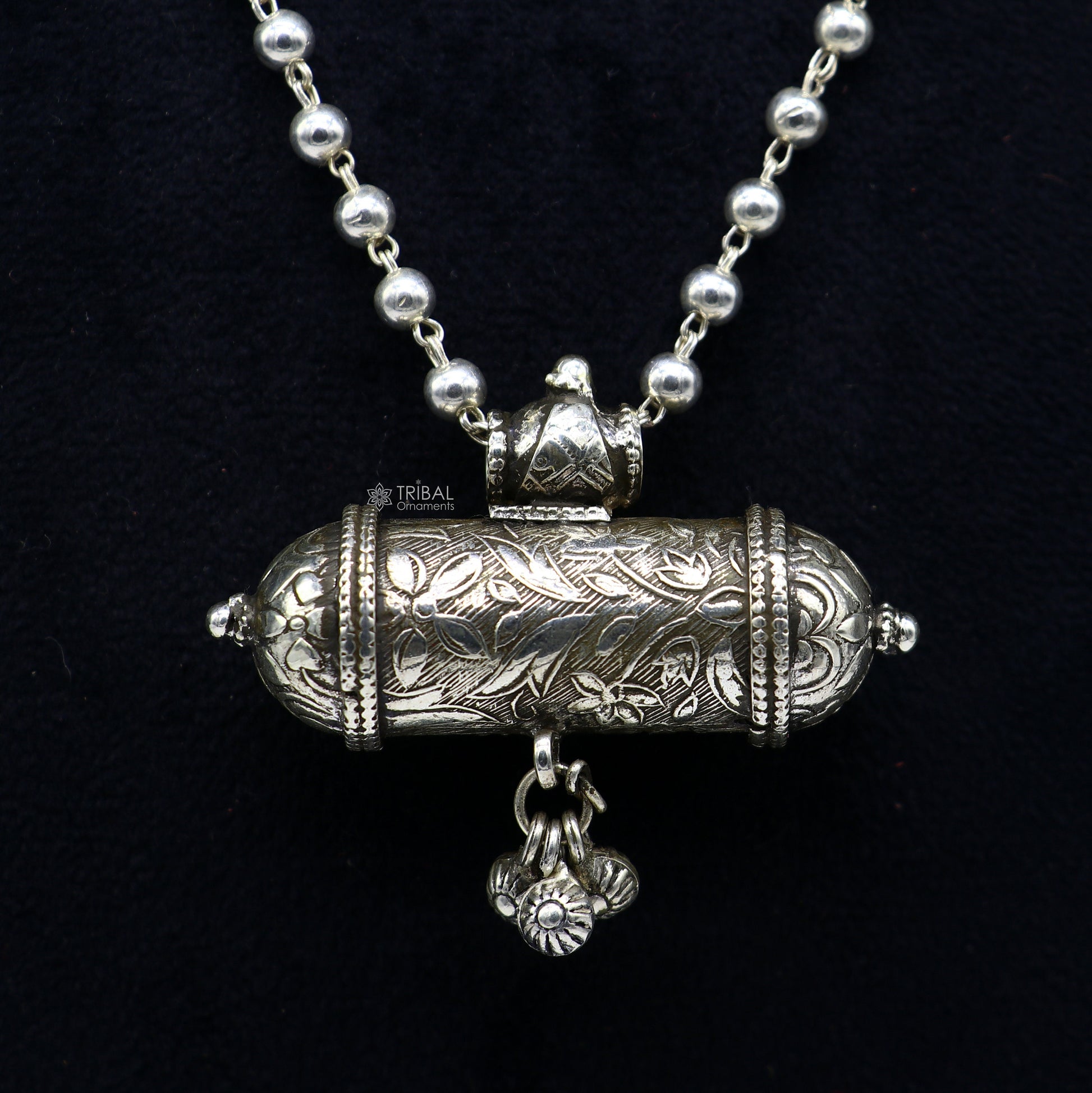 925 Sterling silver tribal pendant with wax-filled beaded necklace, traditional choker bridal jewelry set by TRIBAL ORNAMENTS.