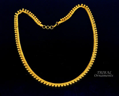 Vintage waved beaded-style handmade necklace in genuine 22K yellow gold, stylish chain, ideal for gifting or wedding jewelry from India.