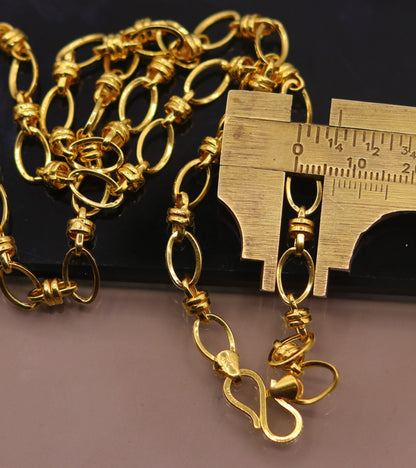 Handmade 22K yellow gold tribal design link chain necklace, 6.5mm wide, Indian traditional jewelry, gift-ready necklace.