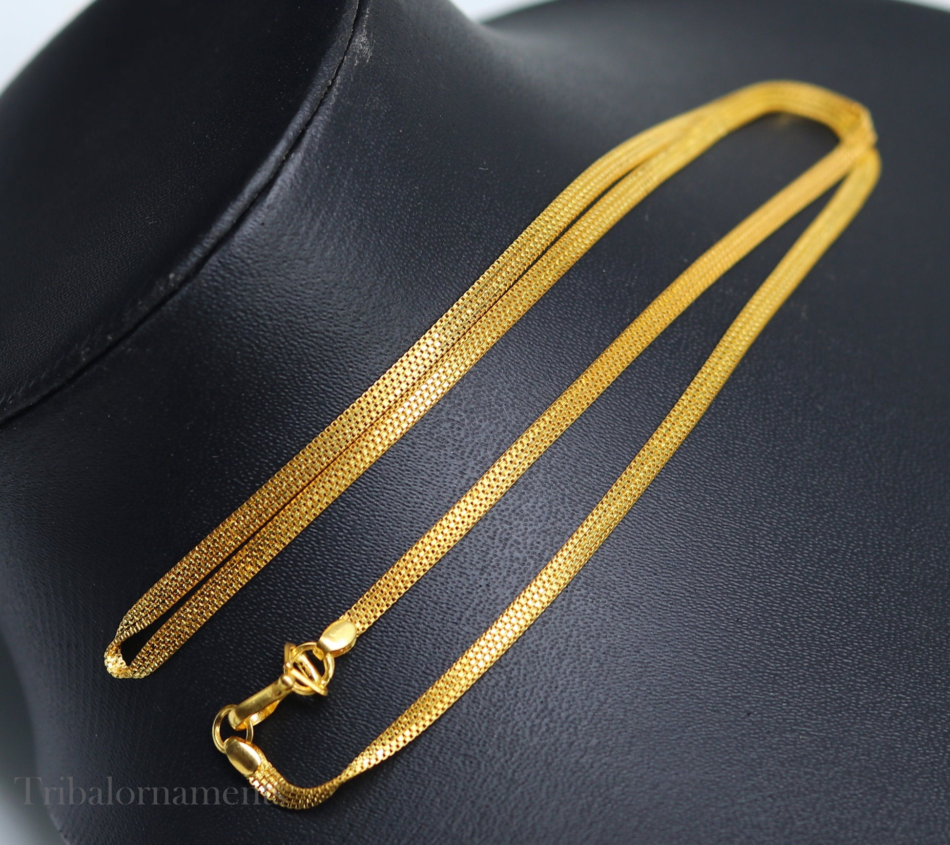 Handmade 22kt yellow gold multi-box highway chain necklace, unisex lightweight gift jewelry from Tribal Ornaments India.