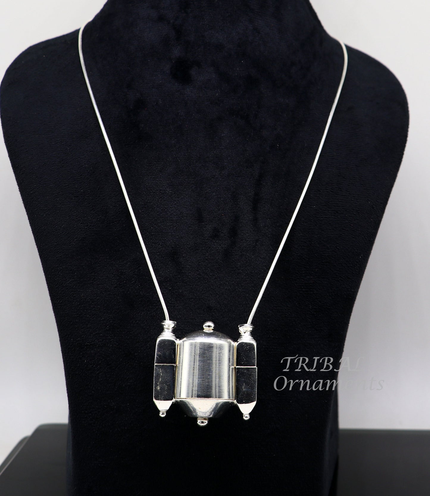 Sterling silver chain with Shiva Lingam box pendant, tribal jewelry set from TRIBAL ORNAMENTS featuring handcrafted Indian design.