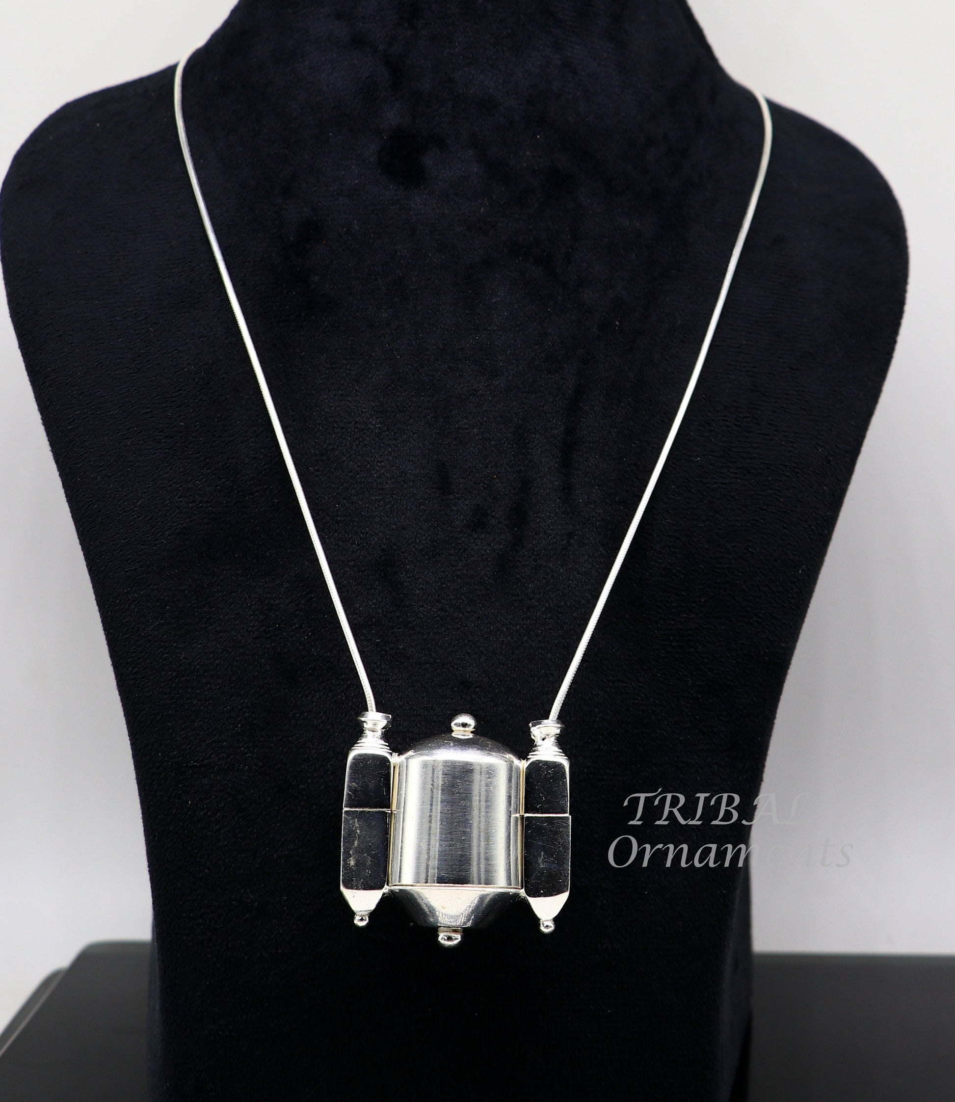 Sterling silver chain with Shiva Lingam box pendant, tribal jewelry set from TRIBAL ORNAMENTS featuring handcrafted Indian design.