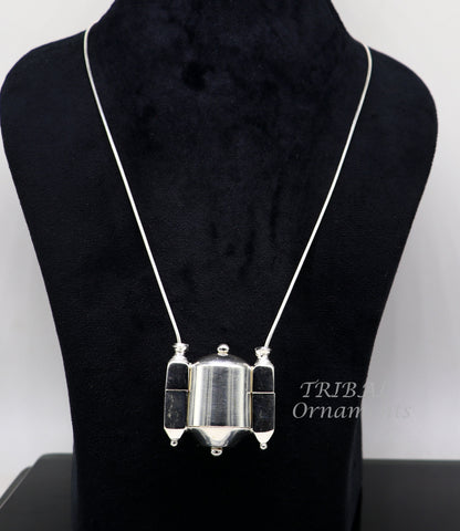 Sterling silver chain with Shiva Lingam box pendant, tribal jewelry set from TRIBAL ORNAMENTS featuring handcrafted Indian design.