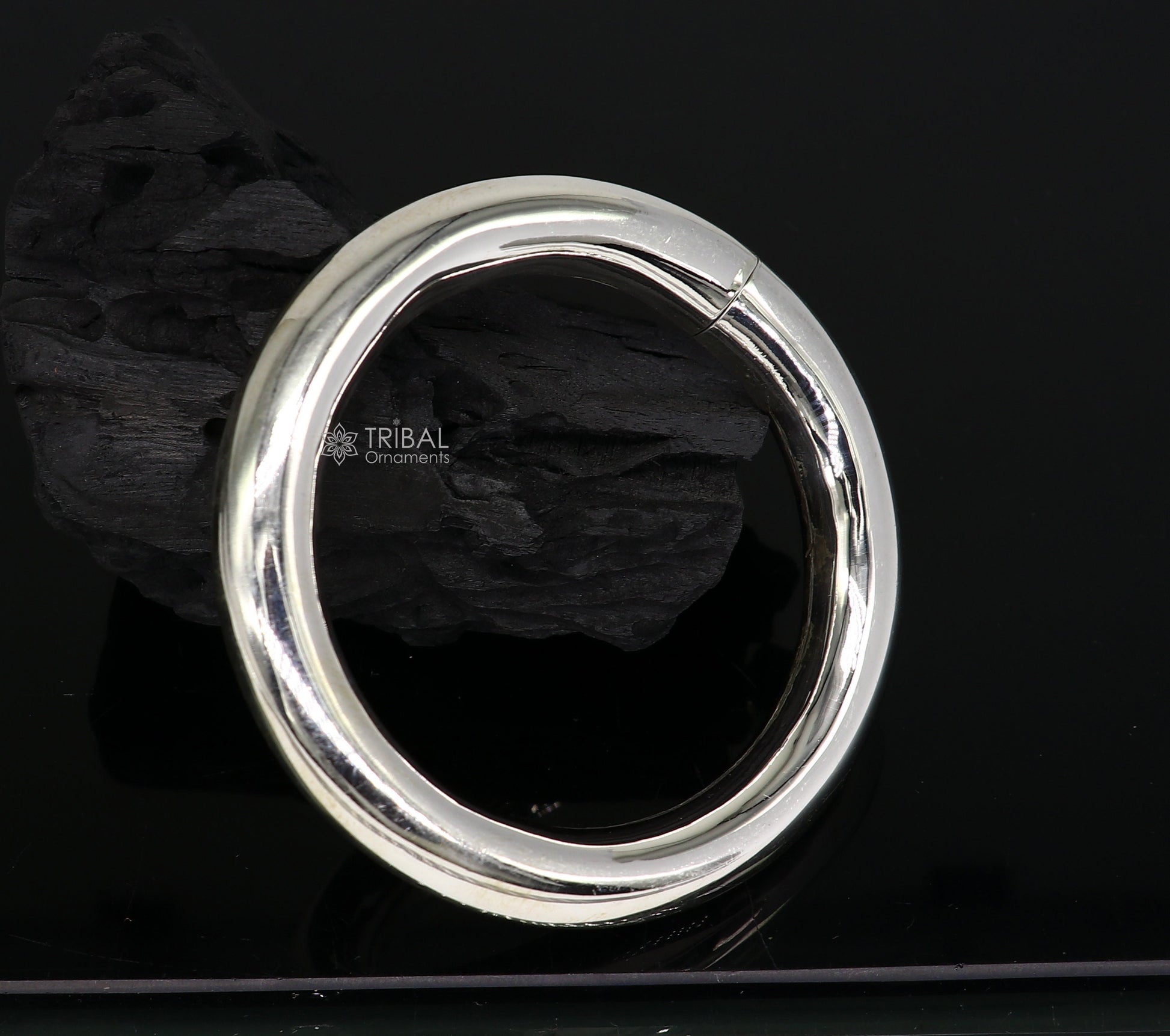 Sterling silver bangle bracelet by Tribal Ornaments, plain shine finish, unisex handmade jewelry, personalized and customizable.