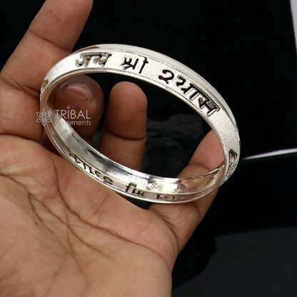 Handmade 999 pure silver men's kada bracelet featuring "Jai Shri Shyam" mantra, crafted by TRIBAL ORNAMENTS for daily luxury wear.