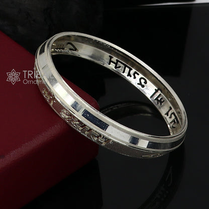 Handmade 999 pure silver men's kada bracelet featuring Jai Shri Shyam mantra, crafted for daily use and luxury jewelry.