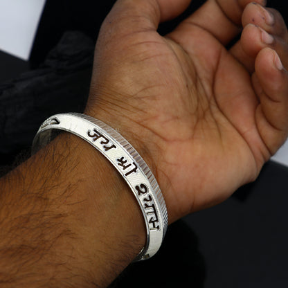 Handmade 999 silver men's kada bracelet featuring Jai Shri Shyam mantra, solid and luxurious jewelry by Tribal Ornaments.