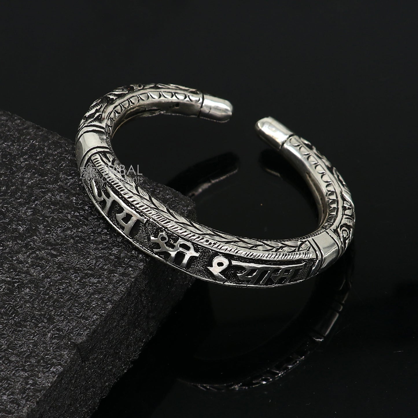 Divine lord krishna "jai shri shyam" matra handmade 925 sterling silver kada, best unisex bangle bracelet kada jewelry from india nsk710 - TRIBAL ORNAMENTS