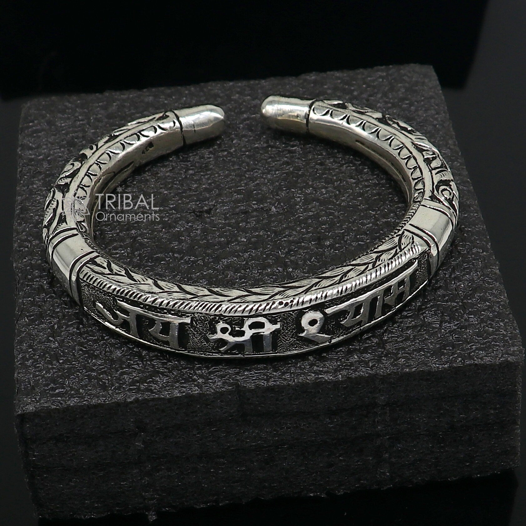 Divine lord krishna "jai shri shyam" matra handmade 925 sterling silver kada, best unisex bangle bracelet kada jewelry from india nsk710 - TRIBAL ORNAMENTS