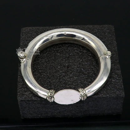 Vintage 925 sterling silver handmade bangle bracelet with ethnic Banjara design, plain style, crafted by TRIBAL ORNAMENTS.