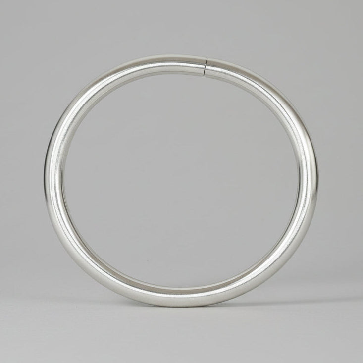 Shiny 925 sterling silver bangle bracelet, handmade tribal design, stylish and bright, suitable for men or girls.