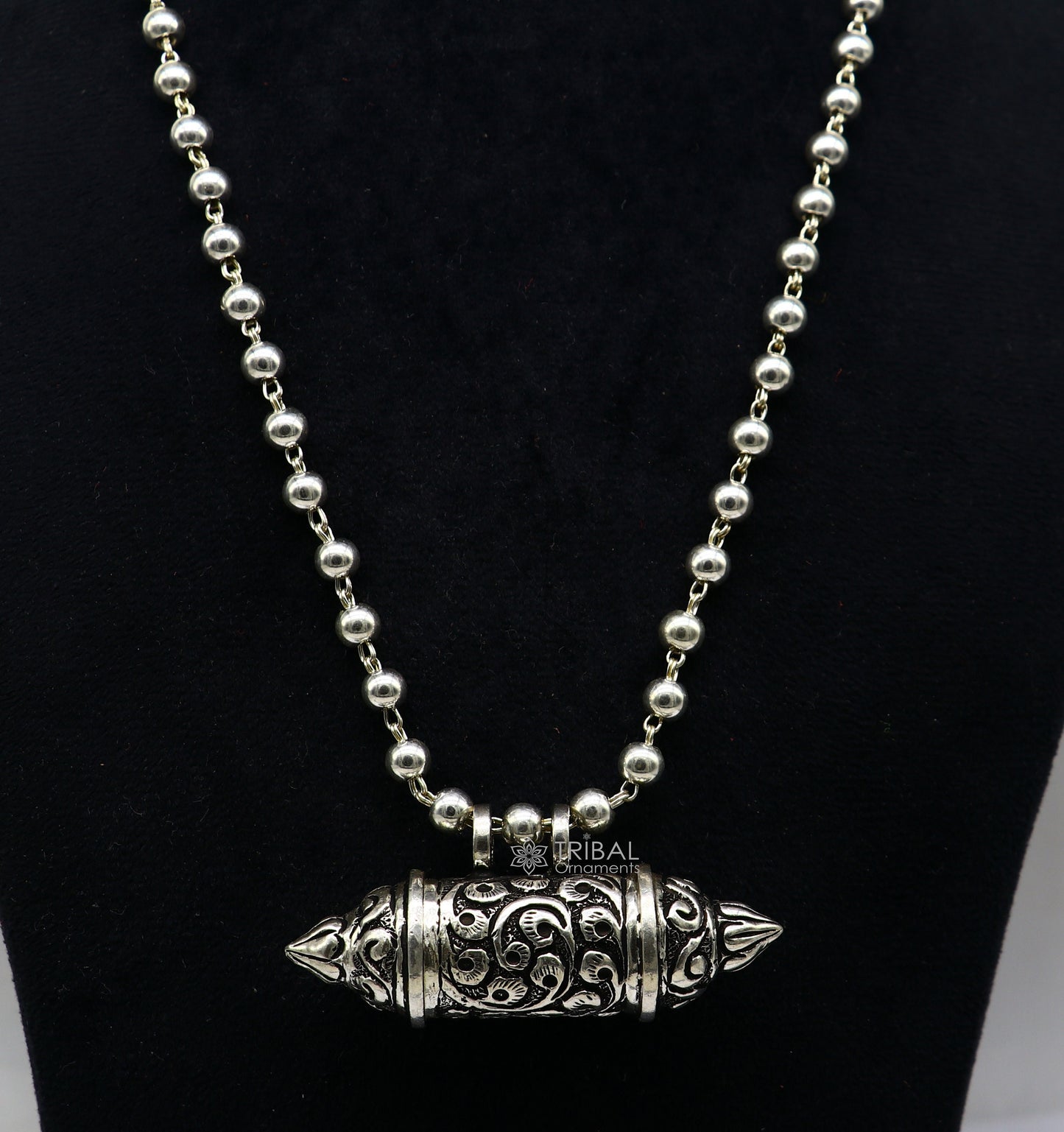 Sterling silver Nakshai design pendant and beaded necklace set by Tribal Ornaments, featuring tribal ethnic cultural jewelry.