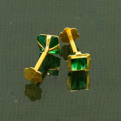 3MM OR 4mm single Green stone 18kt yellow gold handmade square shape fabulous screw back stud earring or nose pin unisex jewelry er121 - TRIBAL ORNAMENTS