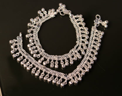 Vintage sterling silver baby ankle bracelet with jingle bells, handmade tribal jewelry, 6.5-foot length, tribal ornaments style.