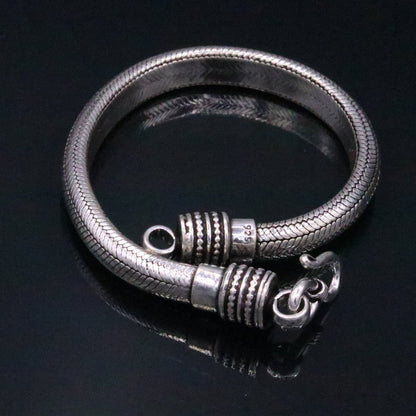 Unisex 6-8.5 inch vintage 925 sterling silver wheat chain bracelet with half-round D-shape design, antique Indian jewelry.
